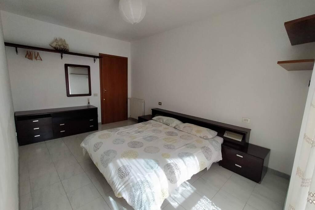 Apartment In Sardinia Decimomannu Bagian luar foto