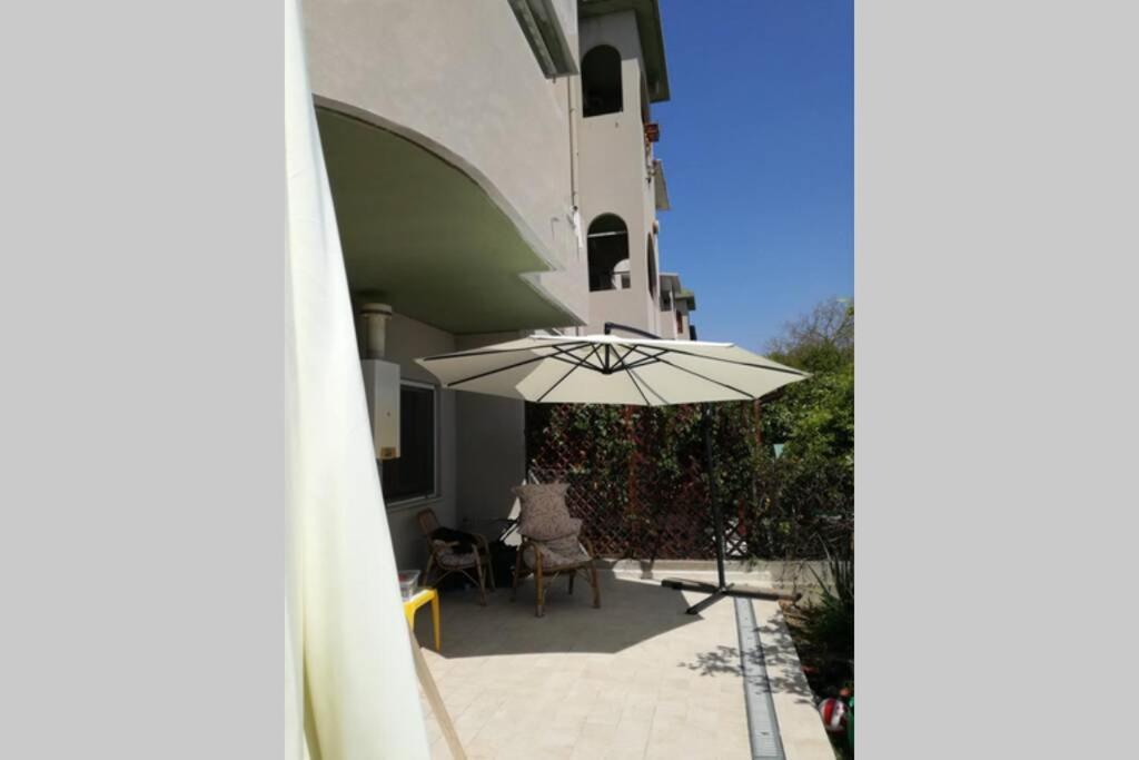 Apartment In Sardinia Decimomannu Bagian luar foto