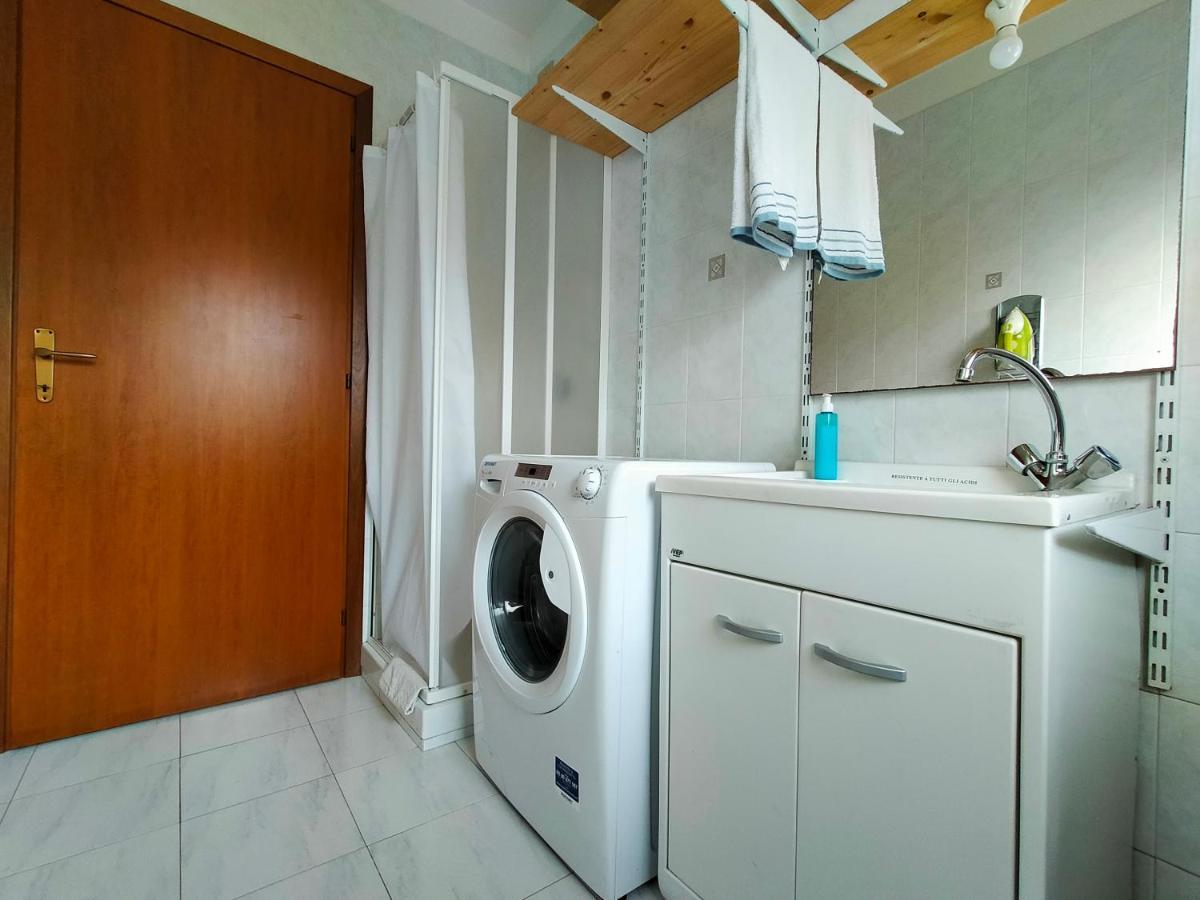 Apartment In Sardinia Decimomannu Bagian luar foto