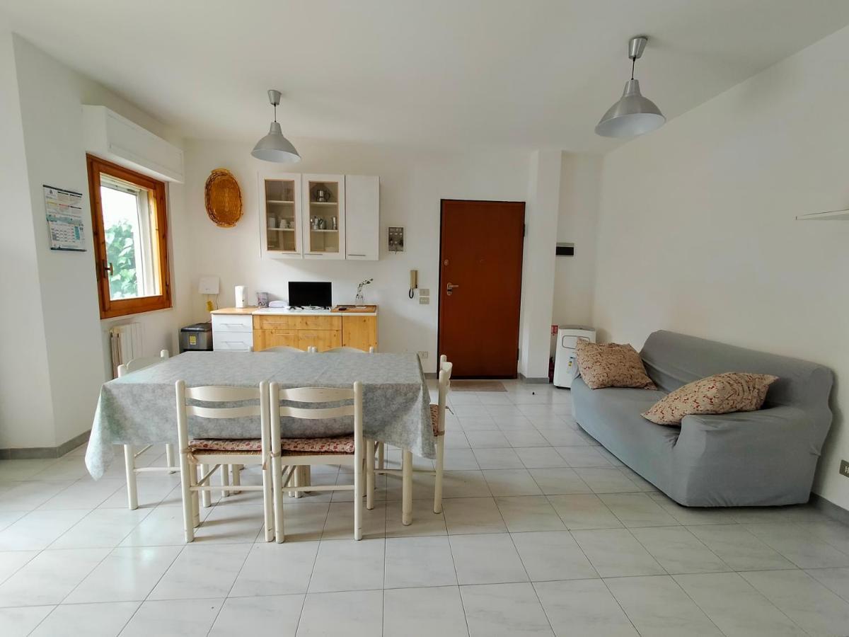 Apartment In Sardinia Decimomannu Bagian luar foto