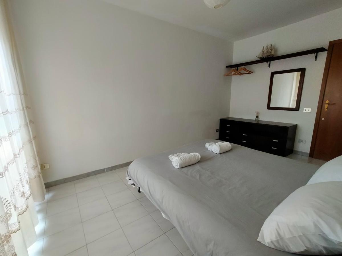 Apartment In Sardinia Decimomannu Bagian luar foto
